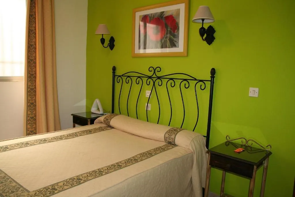 Plaza San Sebastian Hotel Antequera 2*,